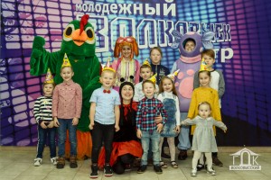 Окунетесь в мир веселья, шуток и забав вместе с нашими артистами!