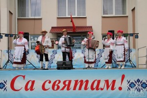 «Сваякі запрашаюць!»: в Юбилейном открылся душевный праздник семейного творчества «Сваякі запрашаюць!»: в Юбилейном открылся душевный праздник семейного творчества